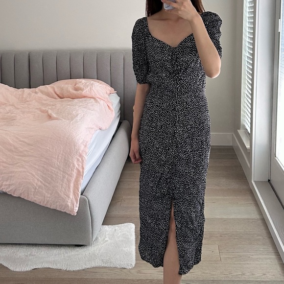 Reformation open edit dress - Picture 3 of 4